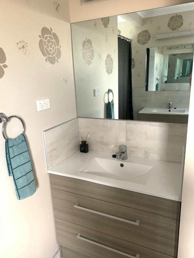 Kg Ensuite Palmerston North Luaran gambar